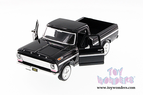 Showcasts Collectibles - Ford F-100 Pickup (1969, 1/24 scale diecast model car, Black) 79315AC/BK