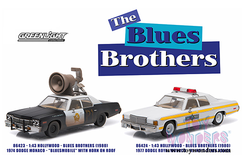 Greenlight Hollywood - Dodge Monaco Chicago Police Department The Blues Brothers" Movie  with Speaker on Roof (1974, 1/43 scale diecast model car, White/Black) 86423