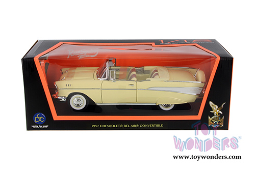 Lucky Road Signature - Chevrolet Bel Air Convertible (1957, 1/18 scale diecast model car, Cream) 92108CM/12