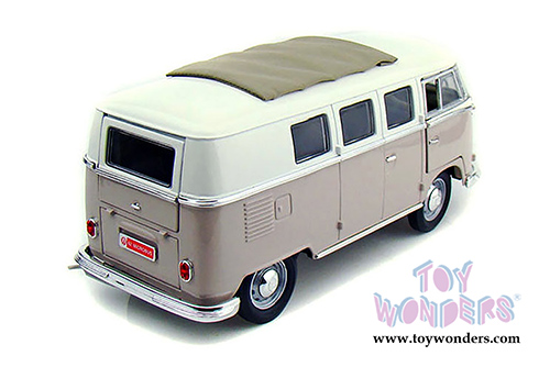 Lucky Road Signature - Volkswagen Microbus w/ Fabric Sliding Sunroof (1962, 1/18 scale diecast model car, Cream) 92327CM/12
