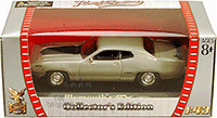 Show product details for Yatming Road Signature - Plymouth GTX Hard Top (1971, 1/43 scale diecast model car, Silver) 94218SV