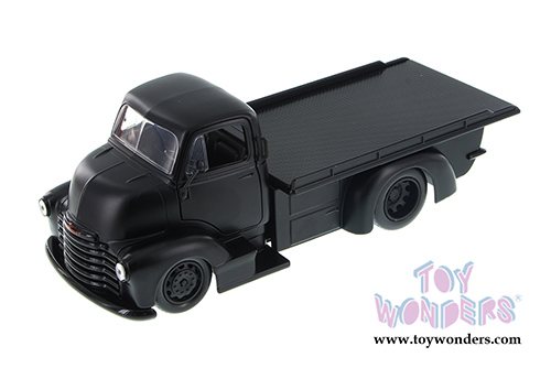 Jada Toys Just Trucks - 1952 Chevy Coe Flatbed (1952, 1/24 scale diecast model car, Asstd.) 97048