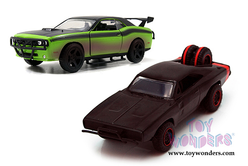 Jada Toys Fast & Furious - Dom's 1970 Dodge Charger Off-Road and Letty's Dodge Challenger Off-Road Twin Pack Hard Top (1970, 1/32 scale diecast model car, Asstd.) 97340