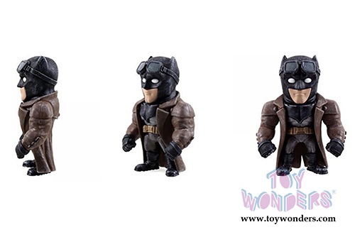 Jada Toys - Metals Die Cast | Batman v Superman - Desert Batman Figure (4" diecast model toy, Grey/Brown) 97708