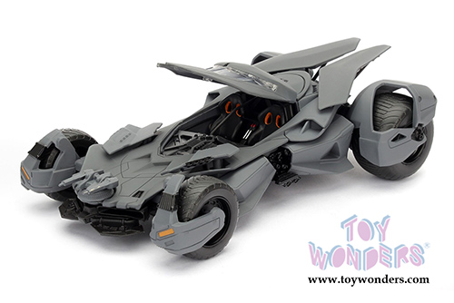 Jada Toys - Metals Die Cast | Batman vs Superman™ Batmobile™ (1/24, diecast model car, Primer Cool Grey) 98265