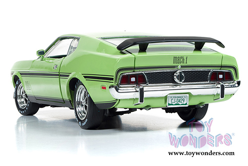 Auto World American Muscle - Ford Mustang Mach 1 Hard Top (1971, 1/18 scale diecast model car, Lime Green) AMM1069