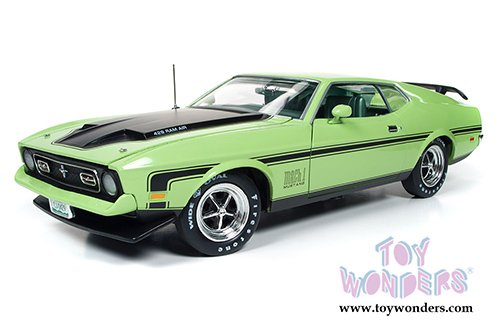 Auto World American Muscle - Ford Mustang Mach 1 Hard Top (1971, 1/18 scale diecast model car, Lime Green) AMM1069