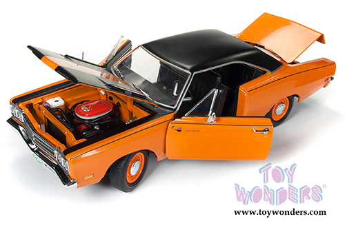 Auto World - American Muscle | Plymouth Road Runner Hard Top Looney Tunes™ 50th Anniversary (1969, 1/18 scale diecast model car, Omaha Orange) AMM1131