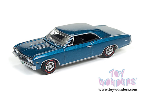 Auto World - Vintage Muscle | Chevy® Chevelle® SS™ Hard Top (1967,1/64 scale diecast model car, Marina Blue) AW64132/24A