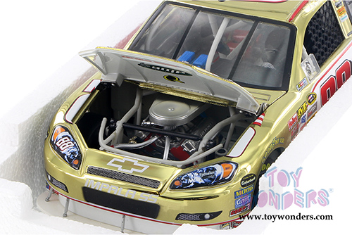 Action Racing Collectables - NASCAR Dale Earnhardt #88 National Guard Chevy Impala SS (2008, 1/24 scale diecast model car, Gold Chrome) C4493