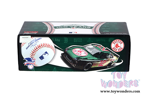 Lionel Racing - Ford Fusion Boston Red Sox Fenway Park 100 Years  (2012, 1/24 scale diecast model car) M122821B100