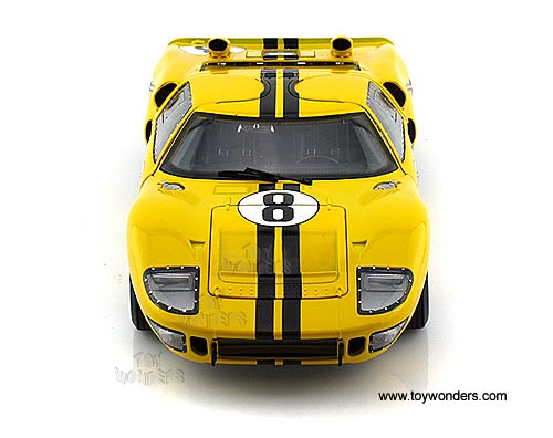 Shelby - Ford GT-40 MK II Hard Top #8 (1966, 1/18 scale diecast model car, Yellow w/ Black Stripes) SC417